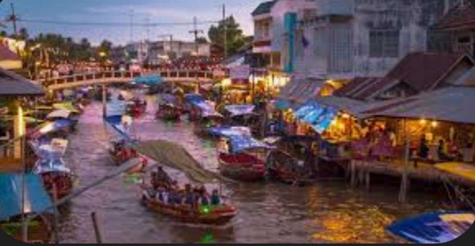 ตลาดน้ำอัมพวา